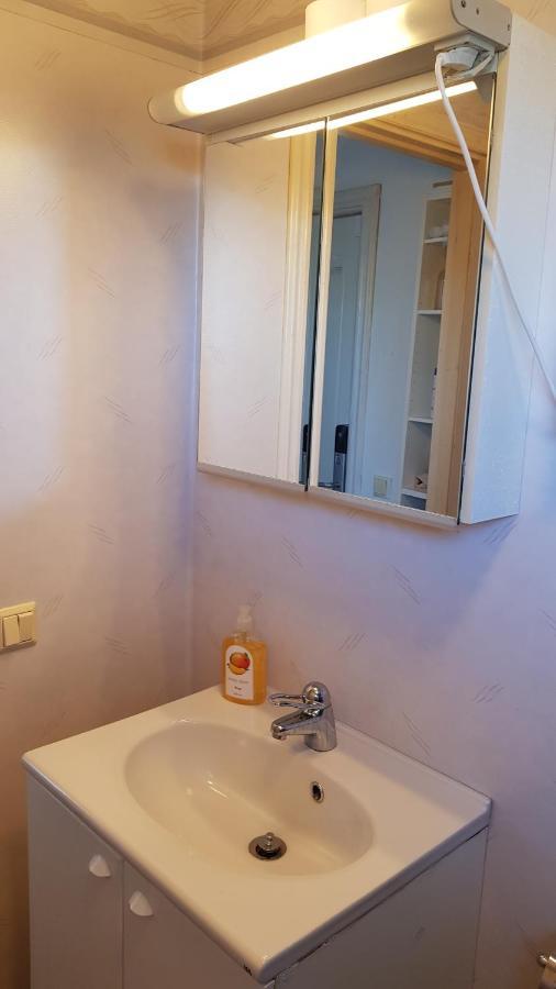 Trevligt Hus Med Egen Gard Och Fri Wifi, Emmaboda Kommun, Lindas Dış mekan fotoğraf