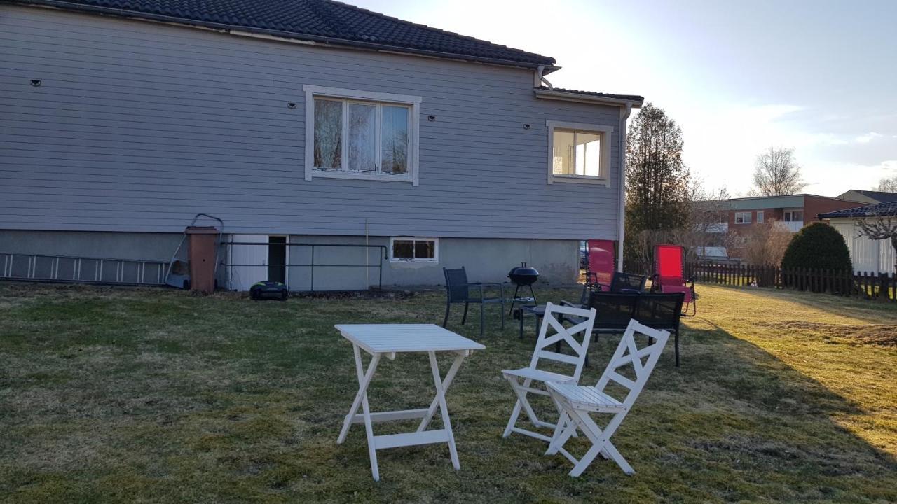Trevligt Hus Med Egen Gard Och Fri Wifi, Emmaboda Kommun, Lindas Dış mekan fotoğraf